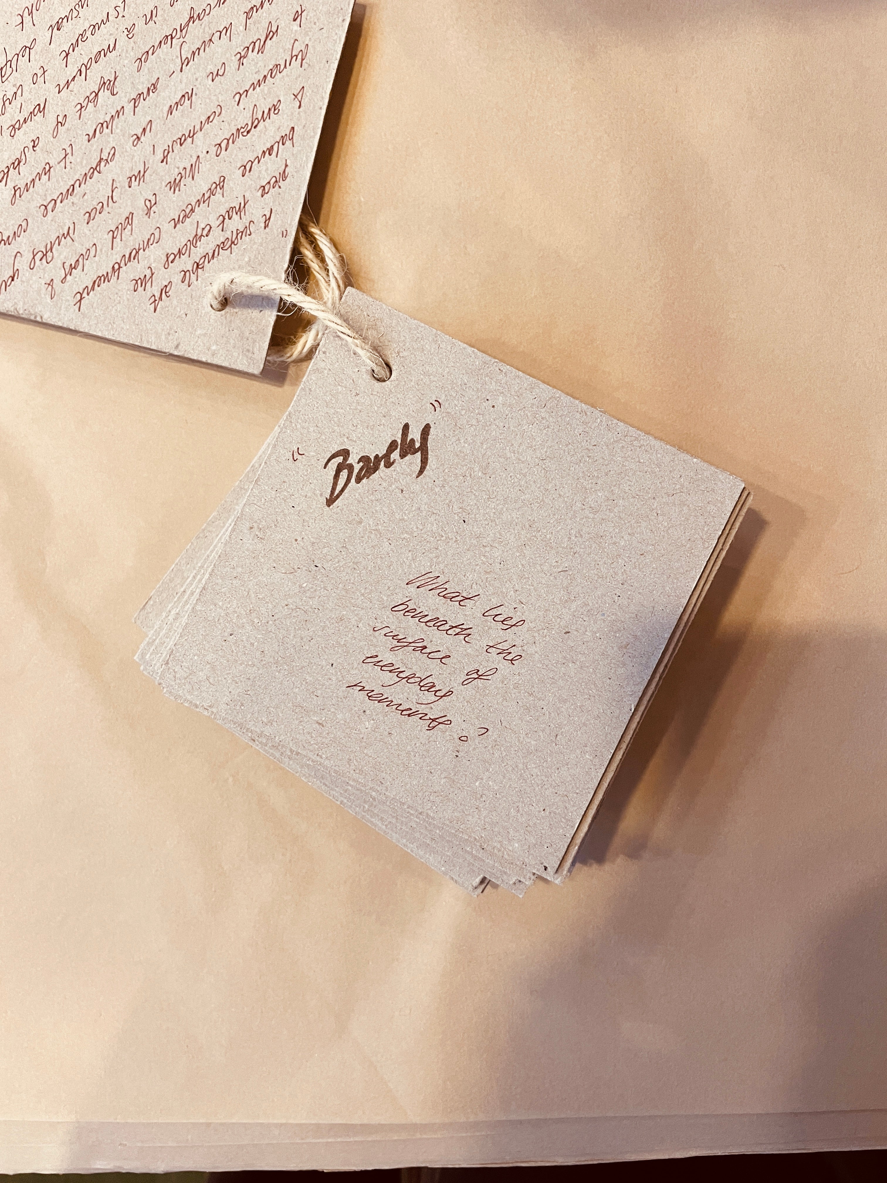 Barely - Unikt værk 100x100 cm